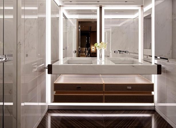 Heesen Galactica Super Nova