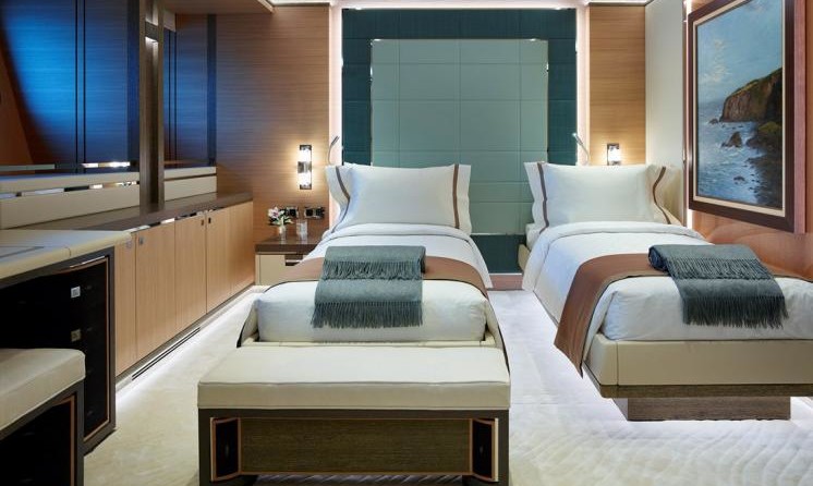 Heesen Galactica Super Nova