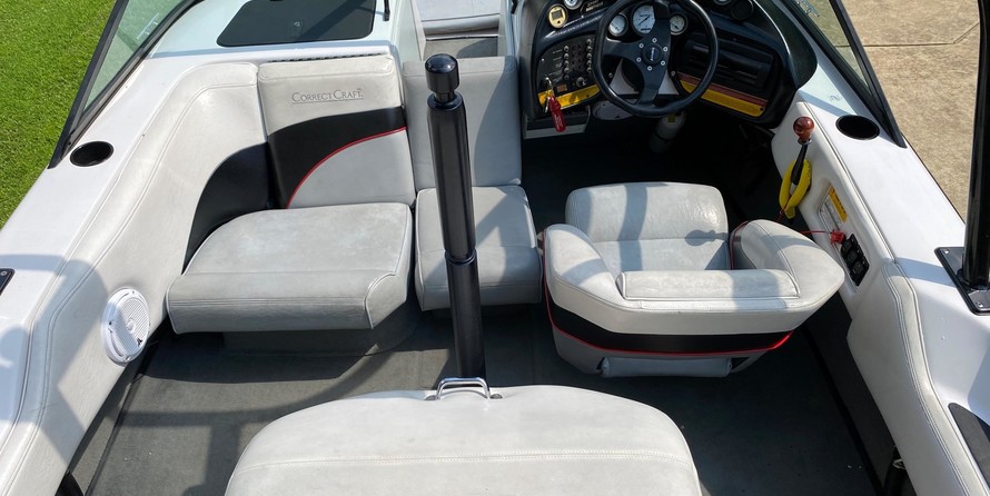 Correct craft air nautique 226 team