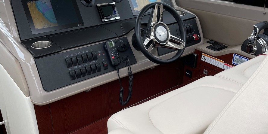 Sea Ray 460 Sundancer