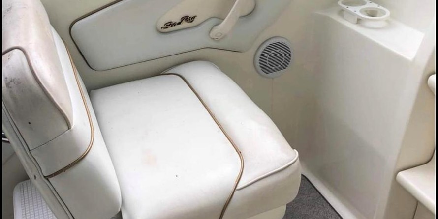 Sea ray 215 express cruiser