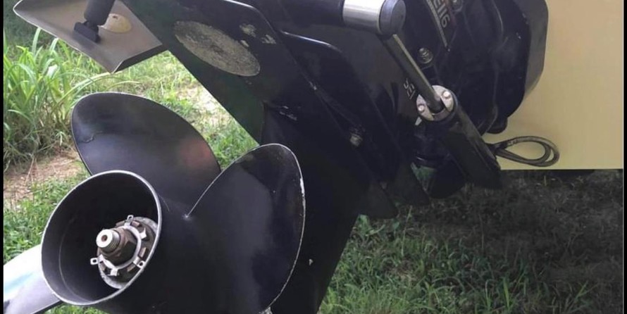 Sea ray 215 express cruiser