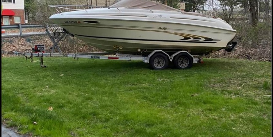 Sea ray 215 express cruiser