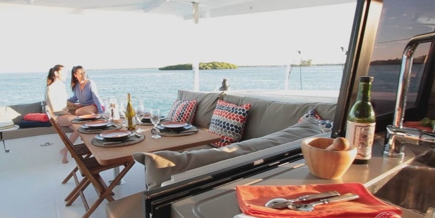 Fountaine Pajot Lucia 40