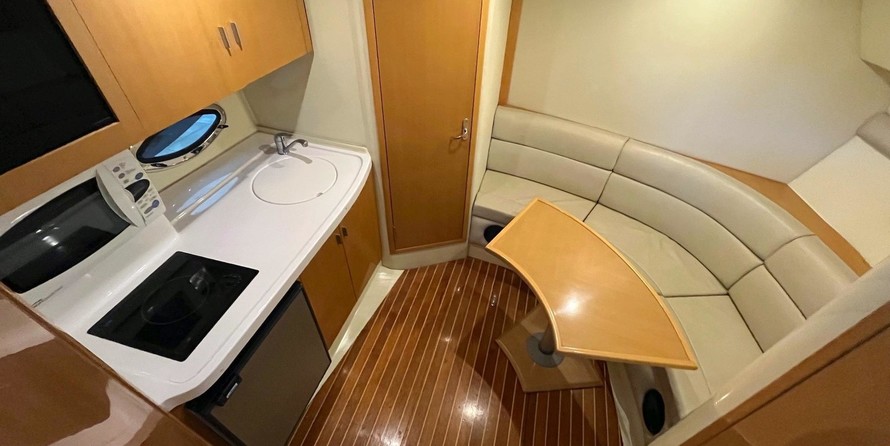 Hunter Klase A 32