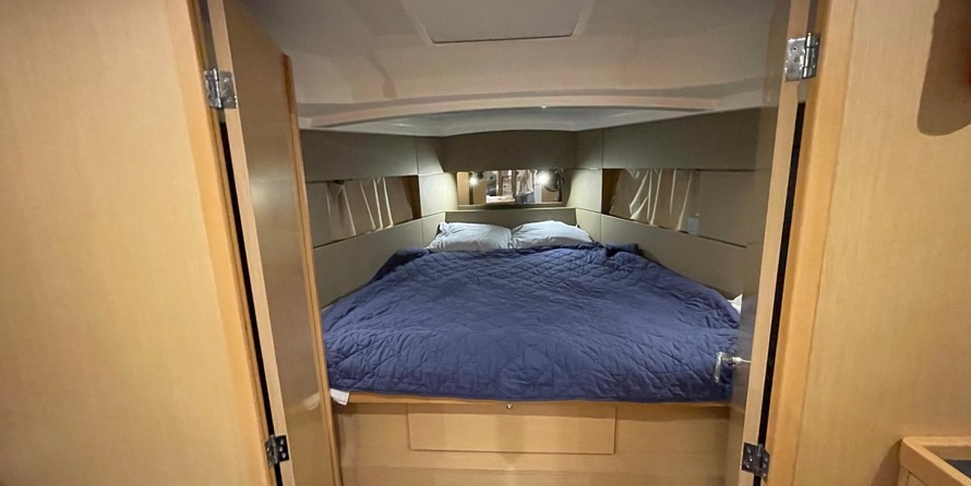 Beneteau Oceanis 38.1