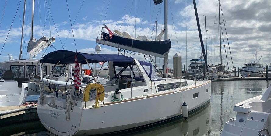 Beneteau Oceanis 38.1