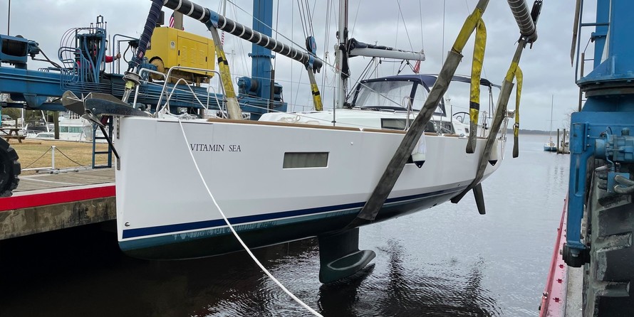 Beneteau Oceanis 38.1