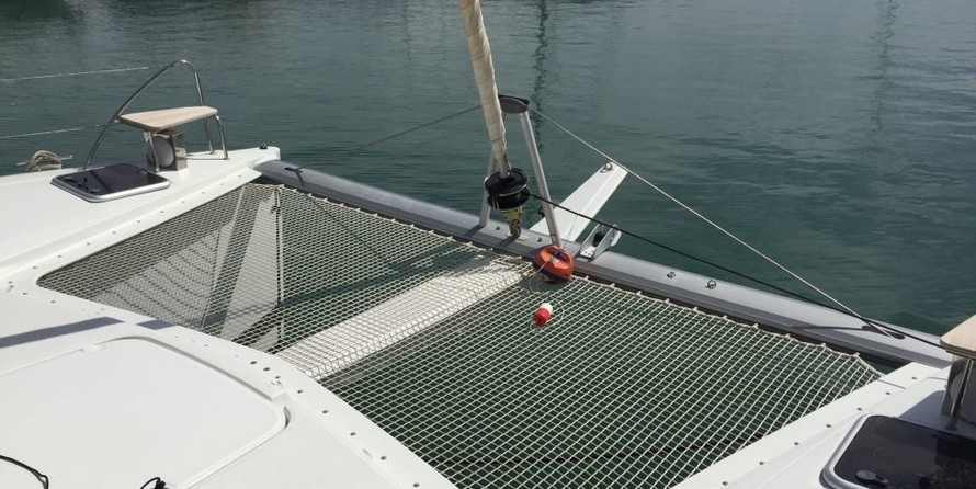 Fountaine Pajot Lucia 40