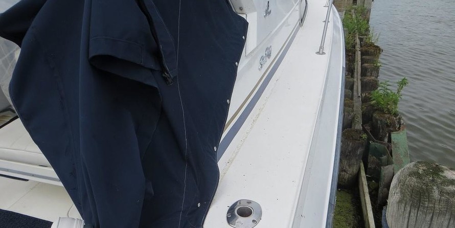 Sea ray 390 express cruiser