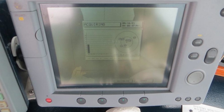 Sea ray 390 express cruiser