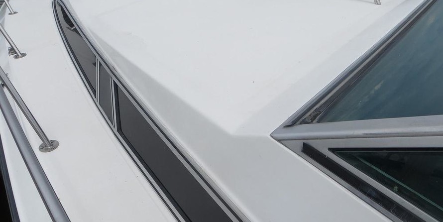 Sea ray 390 express cruiser