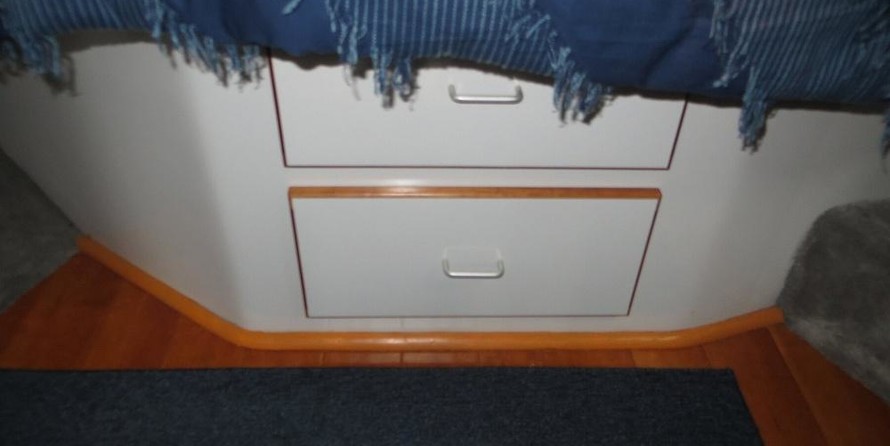 Sea ray 390 express cruiser