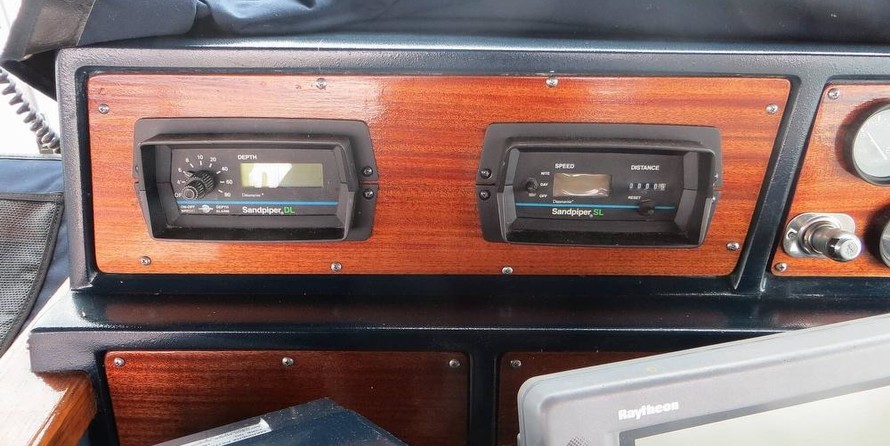 Sea ray 390 express cruiser