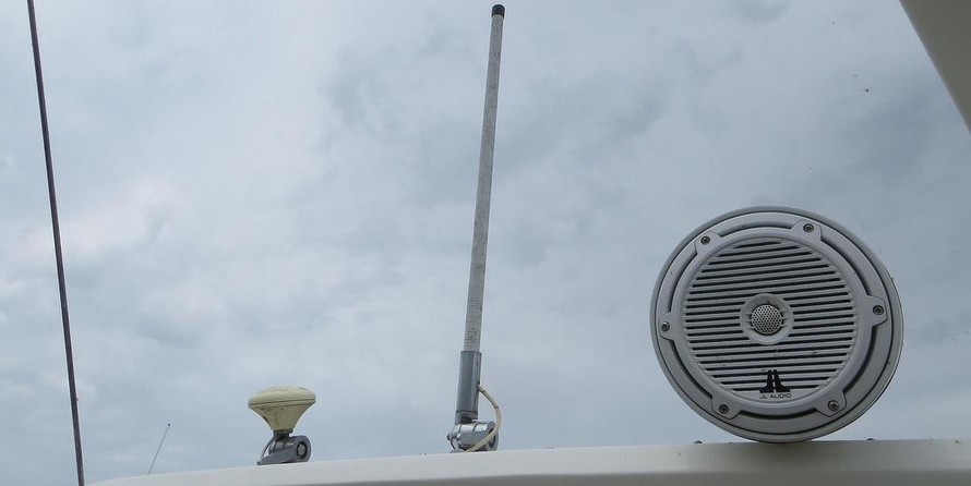 Sea ray 390 express cruiser