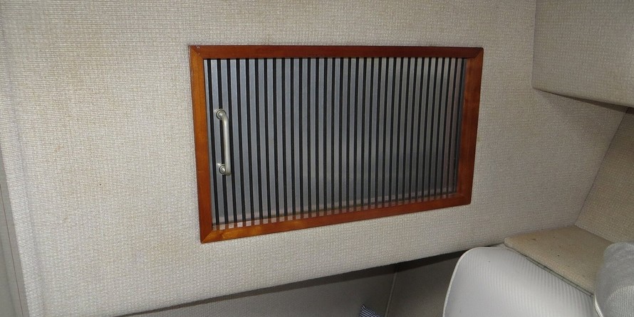 Sea ray 390 express cruiser