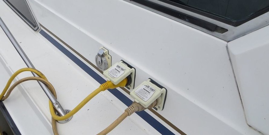 Sea ray 390 express cruiser