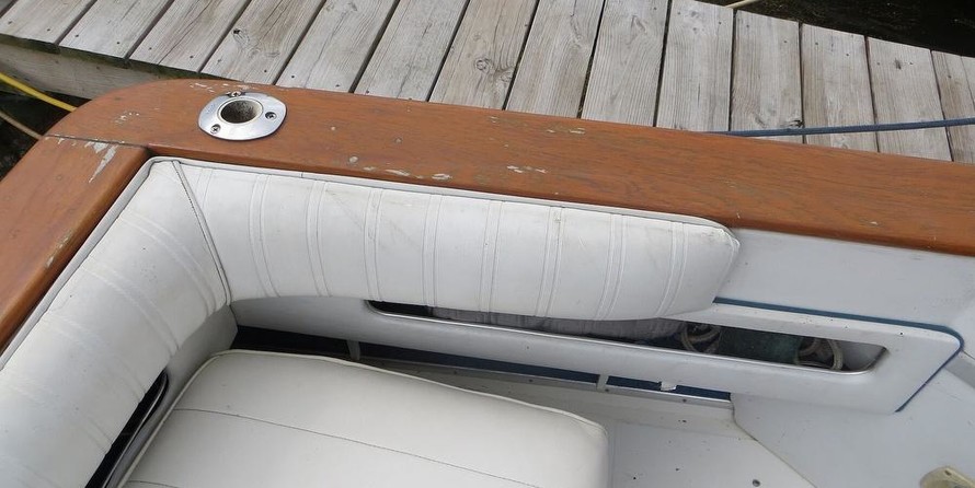 Sea ray 390 express cruiser