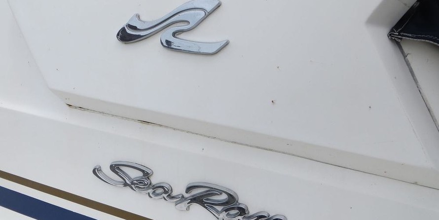 Sea ray 390 express cruiser