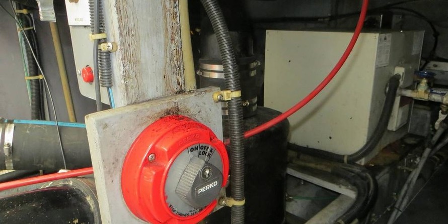 Sea ray 390 express cruiser