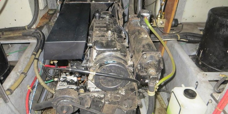 Sea ray 390 express cruiser