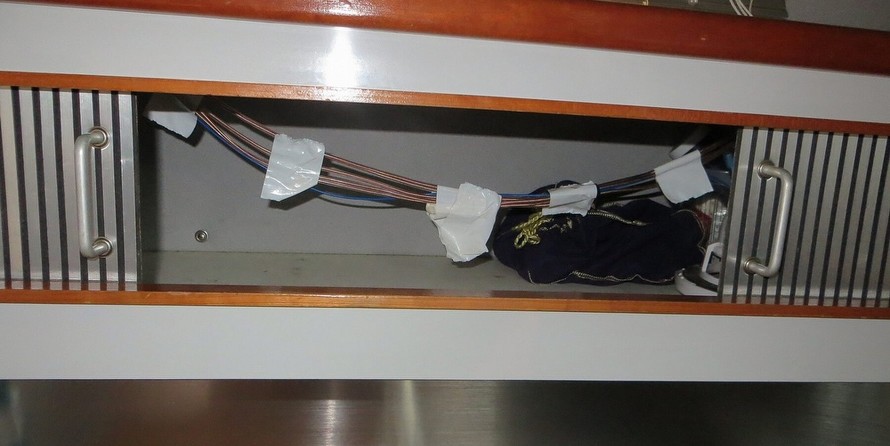 Sea ray 390 express cruiser