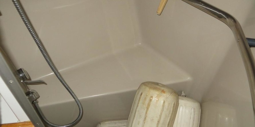 Sea ray 390 express cruiser