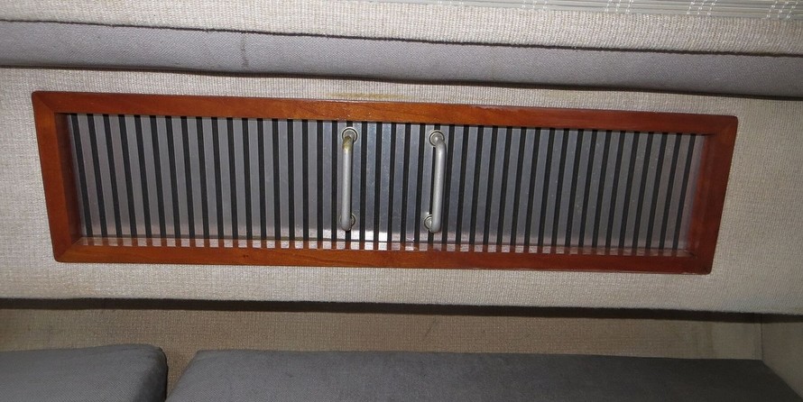 Sea ray 390 express cruiser