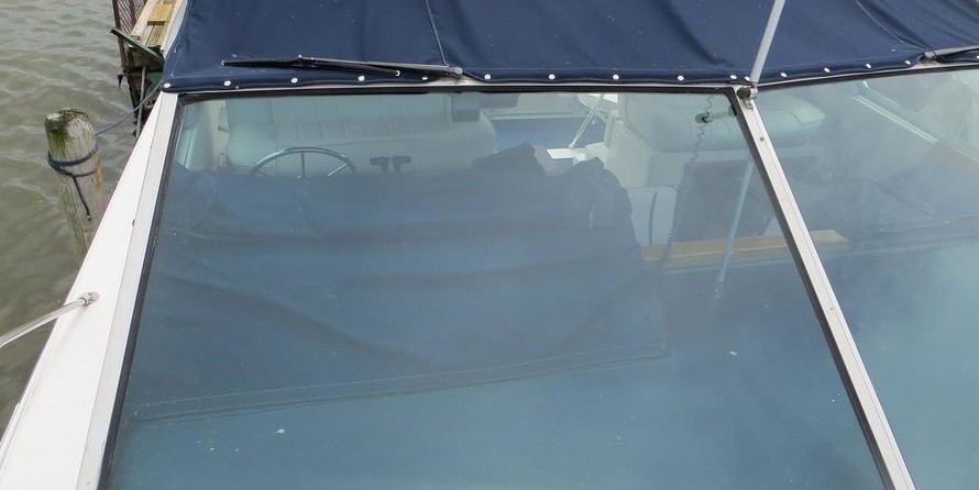 Sea ray 390 express cruiser