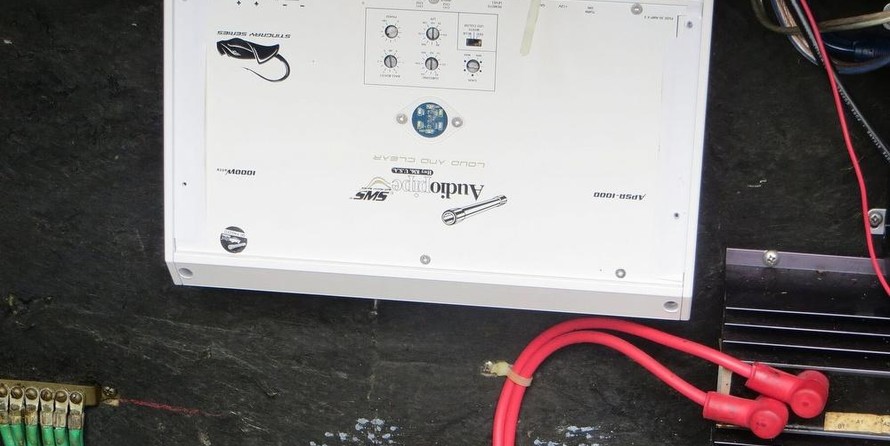 Sea ray 390 express cruiser