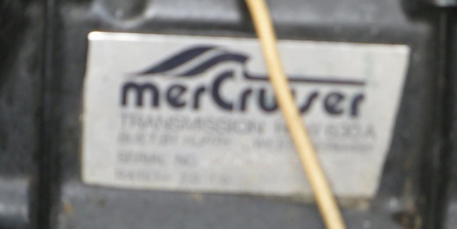 Sea ray 390 express cruiser