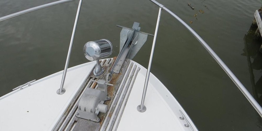 Sea ray 390 express cruiser