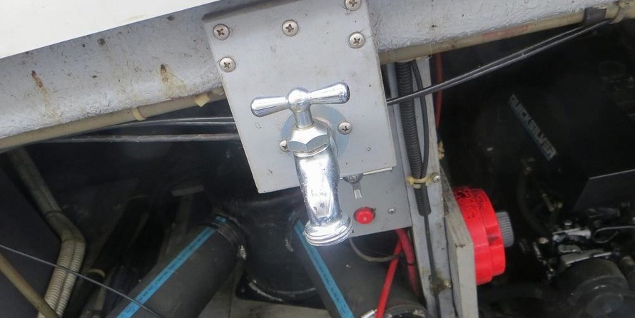 Sea ray 390 express cruiser