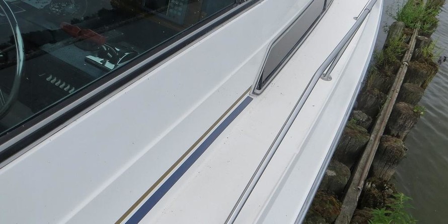 Sea ray 390 express cruiser