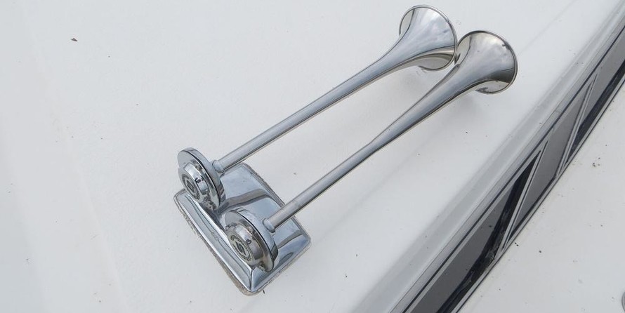 Sea ray 390 express cruiser