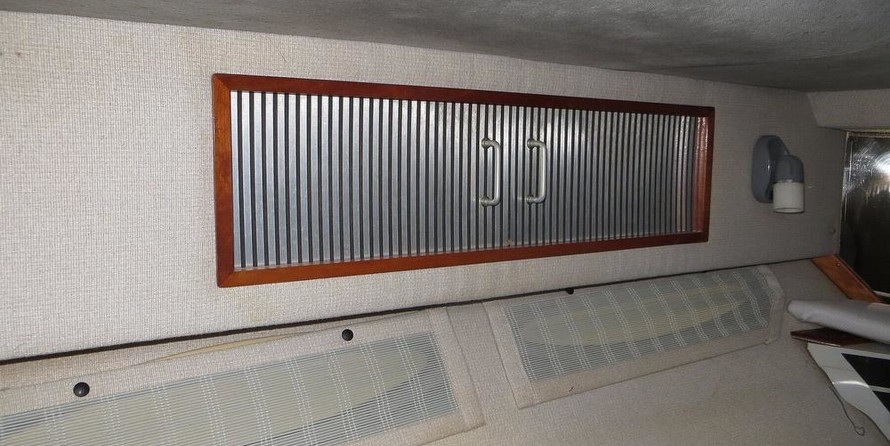 Sea ray 390 express cruiser