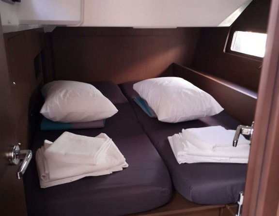 Beneteau Oceanis 46.1