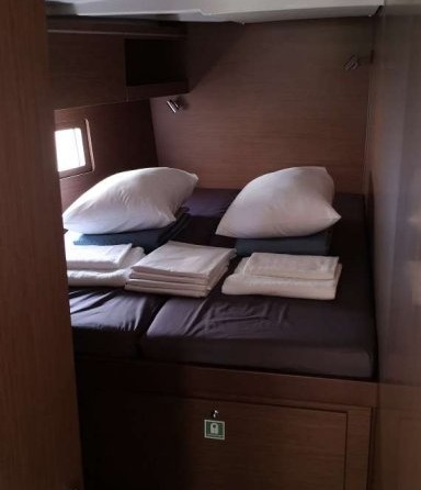 Beneteau Oceanis 51.1