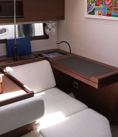 Beneteau Oceanis 51.1