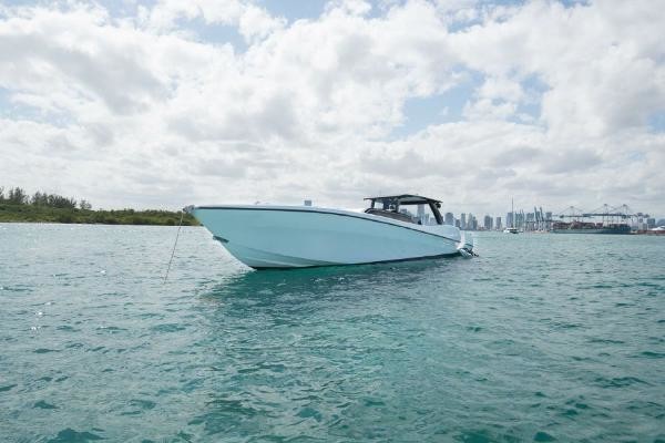 Custom CSR Powerboats V53