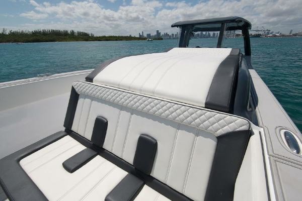 Custom CSR Powerboats V53