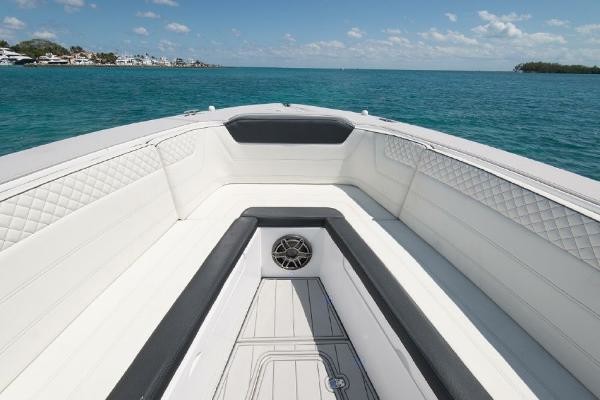 Custom CSR Powerboats V53