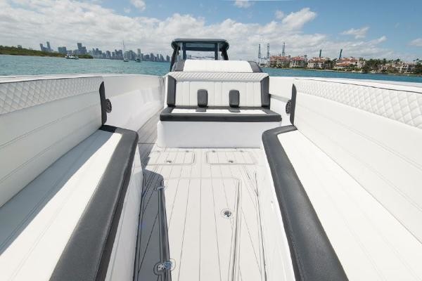 Custom CSR Powerboats V53