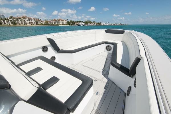 Custom CSR Powerboats V53