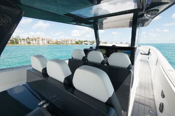 Custom CSR Powerboats V53