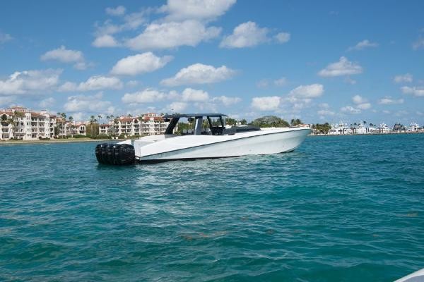 Custom CSR Powerboats V53