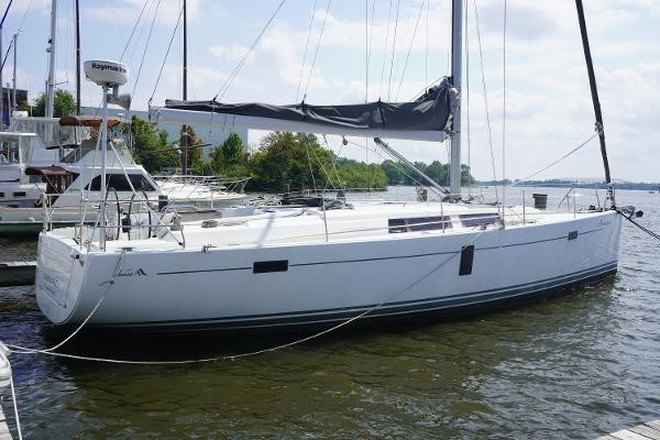 Hanse 445