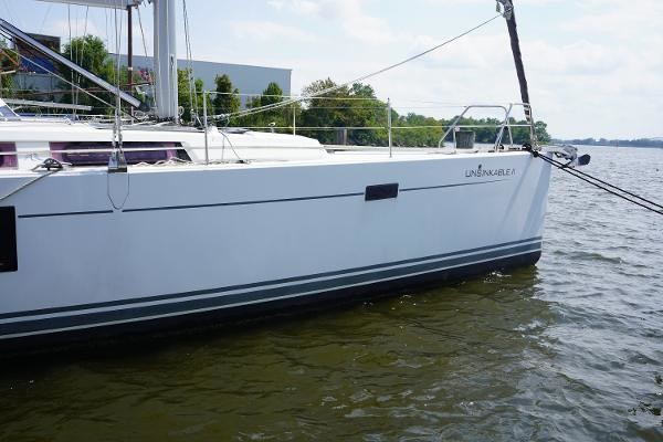 Hanse 445