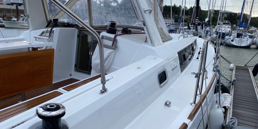 Beneteau Oceanis 38.1