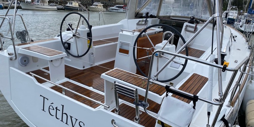 Beneteau Oceanis 38.1